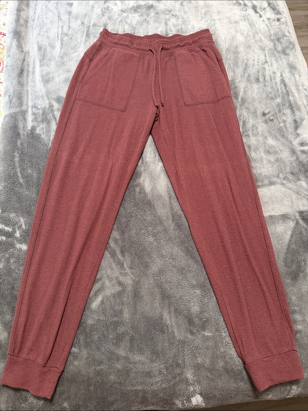 ALO Yoga Cozy Drawstring Joggers in Mauve Pink